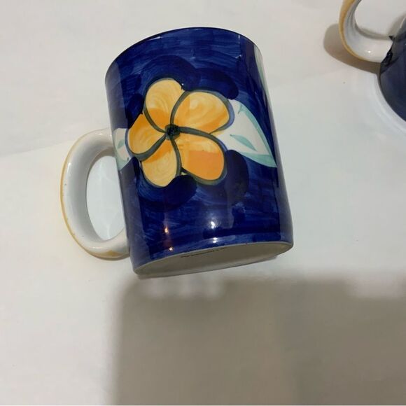 2 Style Eyes by Baum Bros - Flower Power Collection mugs - Picture 7 of 9